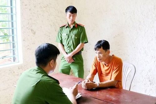 Dùng dao khống chế người phụ nữ trên đường vắng để cướp tài sản
