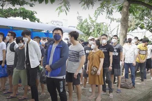 Tiếp nhận 71 người chạy khỏi casino ở Campuchia về cửa khẩu Mộc Bài
