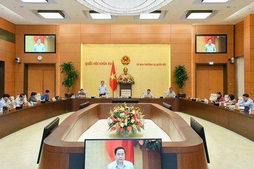 Ủy ban Xã hội báo cáo một số vấn đề về Dự thảo Luật Khám bệnh, chữa bệnh (sửa đổi)