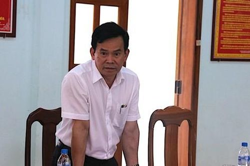 Cách chức Chủ tịch UBND huyện Kon Plông do vi phạm quản lý đất đai