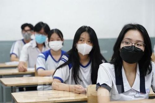Áp lực với tân sinh viên