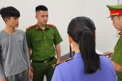 Khởi tố nam thanh niên tông xe gãy chân CSGT ở Đà Nẵng