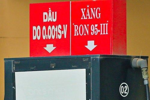 Nhiều doanh nghiệp kinh doanh xăng dầu than 'càng bán càng lỗ'