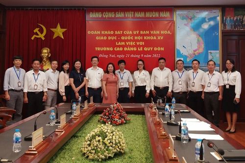Đoàn công tác Ủy ban Văn hóa Giáo dục của Quốc hội làm việc với trường Cao đẳng Lê Quý Đôn