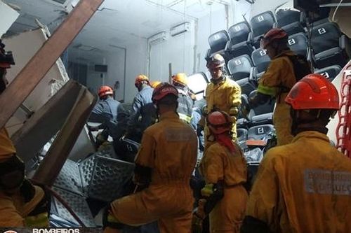 Quan chức Brazil thoát chết trong vụ sập nhà kho