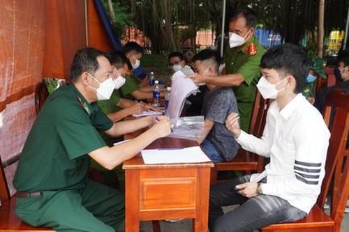 Vụ chạy khỏi casino: Tiếp nhận thêm 92 công dân do phía Campuchia bàn giao