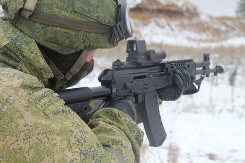 Nga cải tiến súng trường AK-12 dùng trong chiến sự tại Ukraine