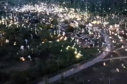 Bộ Quốc phòng Ukraine đăng video 'mưa đạn cháy' ở Donetsk