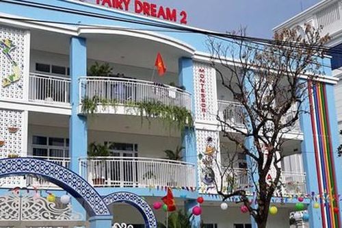 Tạm đình chỉ cô giáo mầm non nghi dùng gai bưởi đâm vào tay, lưng các bé 4 tuổi