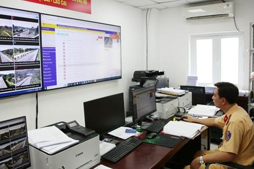 Gian nan 'lật tẩy' xe che, dán, đổi biển số