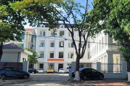 Thổi giá, đánh tráo thiết bị giáo dục để trục lợi ngân sách