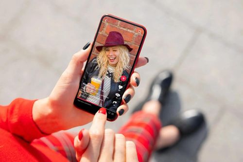 Nhiều người mù quáng tin TikTok
