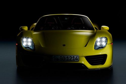 Gần 200.000 xe Porsche dính lỗi đèn pha