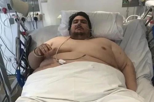 Bị bắt giảm cân, người đàn ông béo nhất nước Anh kiện bệnh viện