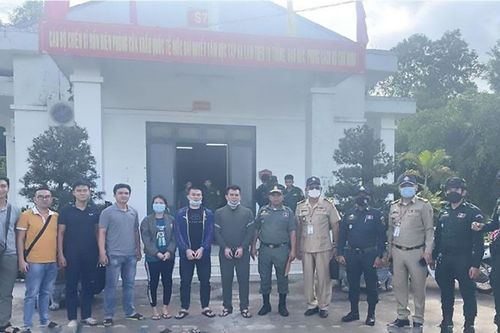 2 đối tượng trong đường dây mua bán người bị bắt