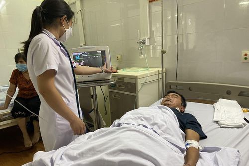 Có 1.500 túi dịch truyền điều trị sốc sốt xuất huyết đã được nhập về kịp thời