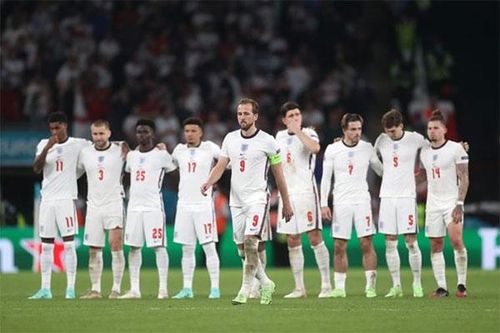 Italy - Anh (1 giờ 45, ngày 24-9): Cuộc hội ngộ của 'những người cùng khổ'
