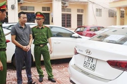 Bóc trần thủ đoạn cặp 'doanh nhân thành đạt' chuyên thuê ô tô tự lái