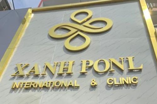 Chưa được cấp phép, viện thẩm mỹ Xanh Ponl vẫn cắt mỡ bọng mắt, đốt mụn thịt