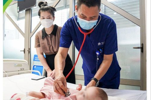 Hẹp khí quản trên nền tim bẩm sinh, bé 8 tháng tuổi được cứu khỏi 'cửa tử'