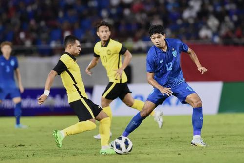 Bán kết King's Cup: Thái Lan thua đau Malaysia trên sân nhà