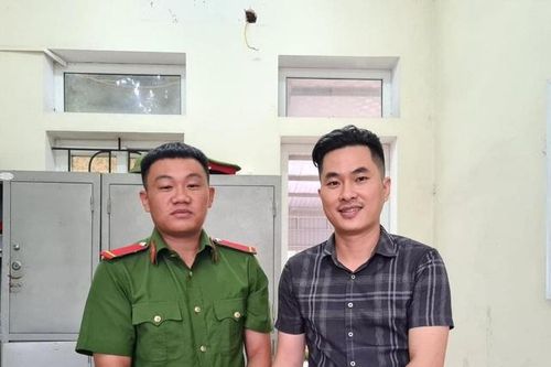 Hà Tĩnh: Một chiến sĩ công an trả lại 80 triệu đồng cho người đánh rơi