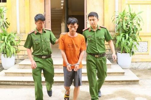 'Con nghiện' dùng dao tấn công cướp tài sản thiếu nữ trong đêm