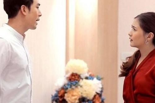 Mẹ vợ đòi thêm tiền sính lễ ngay giữa đám cưới khiến con rể ngỡ ngàng, sốc nhất là thái độ của cô dâu trước hành động của mẹ mình