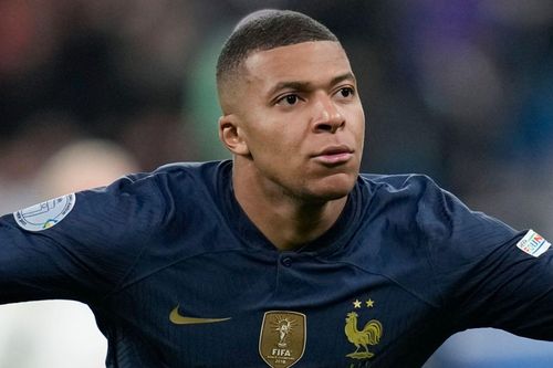 Mbappe: 'Tôi không ngại thành trung tâm của những chỉ trích'
