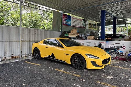 Maserati GranTurismo ở Sài Gòn bị ngân hàng 'siết nợ', bán 5,5 tỷ