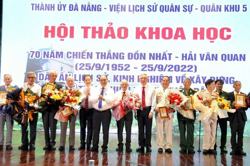Chủ tịch nước dự Hội thảo khoa học 70 năm chiến thắng Đồn Nhất - Hải Vân Quan