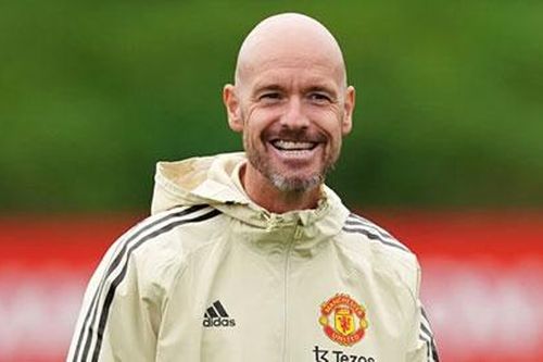 HLV Ten Hag sẽ được mua sắm thoải mái dù Man United lỗ nặng