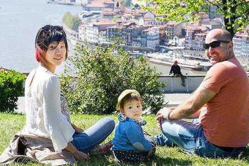 Làm việc 10 năm, tiết kiệm 70% thu nhập, cặp đôi nghỉ hưu sớm trước tuổi 40