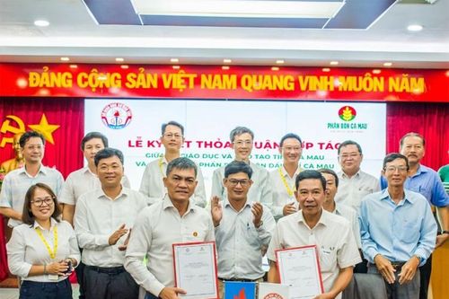 Công ty CP Phân bón Dầu khí Cà Mau góp phần phát triển giáo dục tại Cà Mau