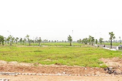 Siết chặt đấu giá đất, dẹp loạn 'quân xanh quân đỏ'