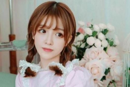 'Con giàu thế thì mua cho em cái nhà, vài ba tỷ thôi, để nó lấy vợ'