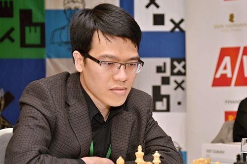 Quang Liêm lỡ hẹn Vua cờ Carlsen ở chung kết