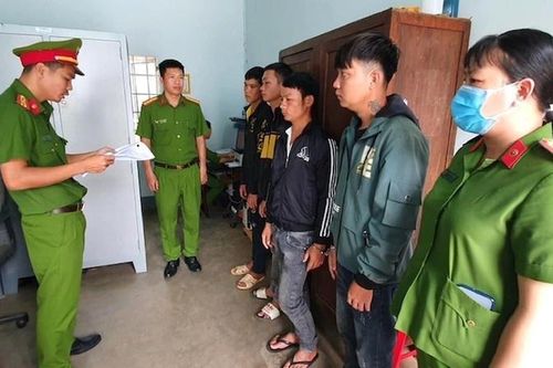 Bắt giam 4 đối tượng hỗn chiến trong đêm ở Đắk Lắk