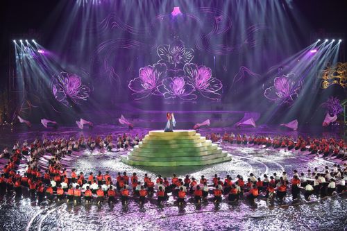 Nghệ thuật Xòe Thái đón bằng Di sản nhân loại của UNESCO