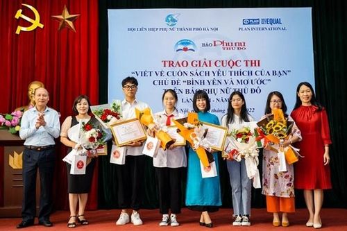 Trao giải cuộc thi 'Viết về cuốn sách yêu thích của bạn'