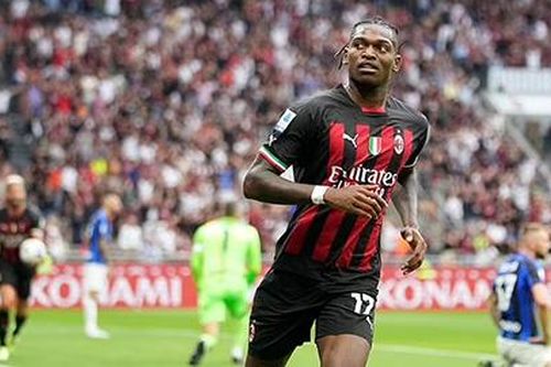 Chelsea và Man City săn 'chúa chổm' ở Milan