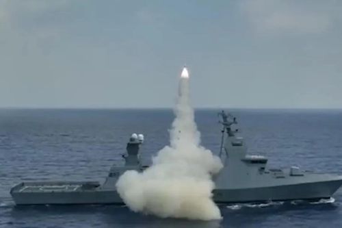 Tàu hộ tống Israel phóng thử nghiệm thành công tên lửa chống hạm Gabriel 5