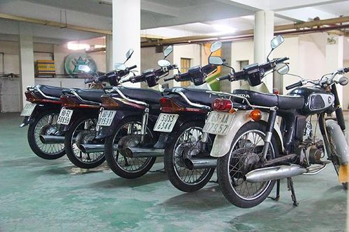 Đam mê sưu tầm xe máy cũ