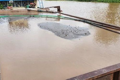 Phát hiện 2 trường hợp khai thác cát sông trái phép
