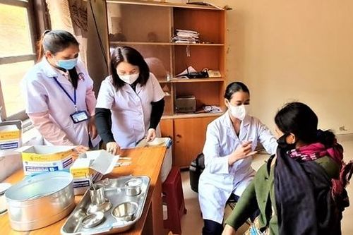Bé trai 5 tuổi tử vong sau khi nhiễm COVID-19