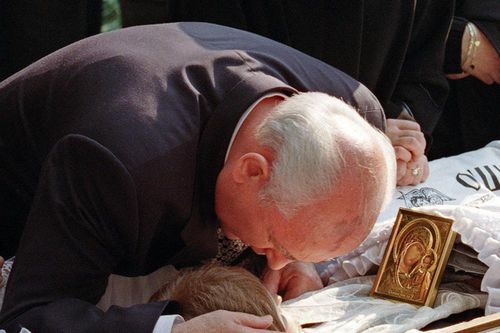 Cựu lãnh đạo Liên Xô Mikhail Gorbachev - mẫu hình người chồng lý tưởng