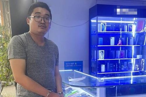 Nam thanh niên dụ bạn tình đồng tính vào khách sạn 'vui vẻ' rồi cướp tài sản ở TPHCM