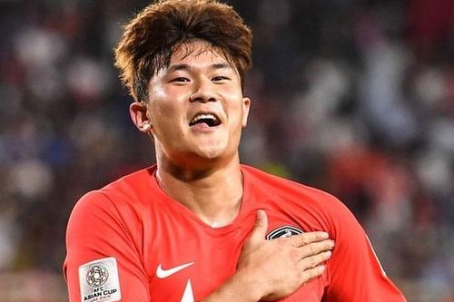 Man United chi tiền 'khủng' mua trung vệ Hàn Quốc thay thế Maguire?