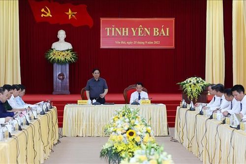 Thủ tướng làm việc với lãnh đạo chủ chốt tỉnh Yên Bái