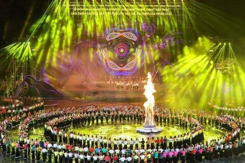UNESCO vinh danh Nghệ thuật Xòe Thái là di sản văn hóa của nhân loại